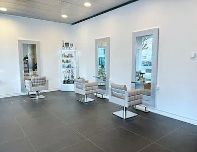 n-d7z60vNJzowgYrlB0VYjL-sm–opt